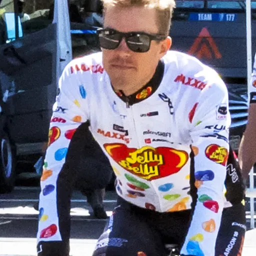 Portrait of Taylor Sheldon