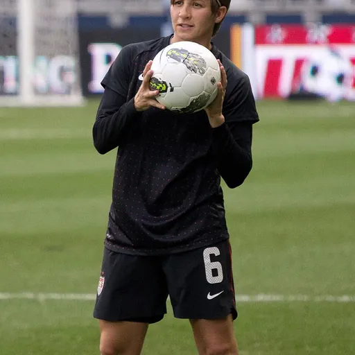 Portrait of Amy LePeilbet