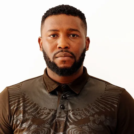 Portrait of Uche Nwaezeapu