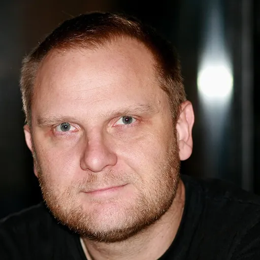 Portrait of Frank Rossavik