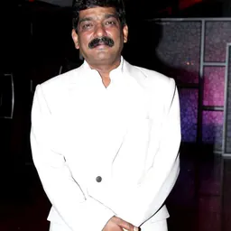 Portrait of Nitin Chandrakant Desai