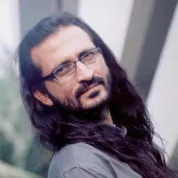 Portrait of Ali Moeen