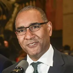 Portrait of Sean M. Decatur