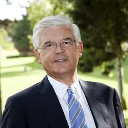 Portrait of Hervé Biausser