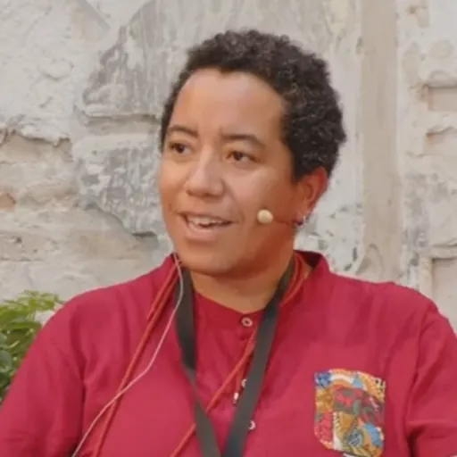Portrait of Esther Ortega Arjonilla