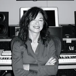 Portrait of Shelly Peiken