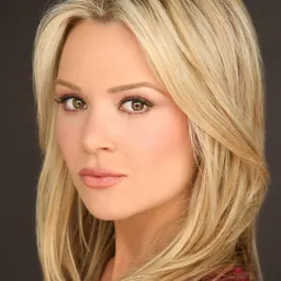 Portrait of Lauren Woodland
