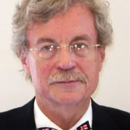 Portrait of Lawrence L. Piersol