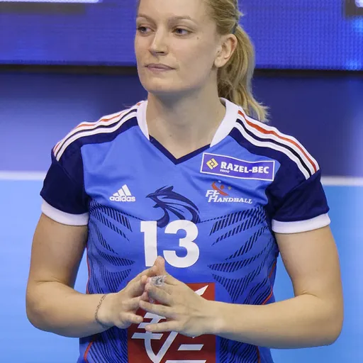 Portrait of Manon Houette