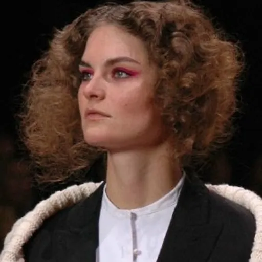Portrait of Anouck Lepere