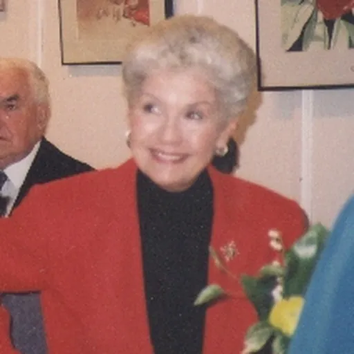 Portrait of Iona Campagnolo