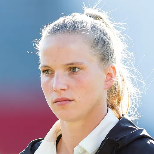 Portrait of Tabea Kemme