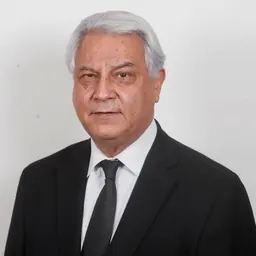 Portrait of Jaime Naranjo