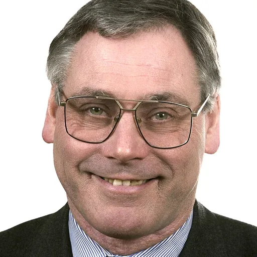 Portrait of Ken Collins