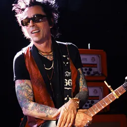 Portrait of Earl Slick