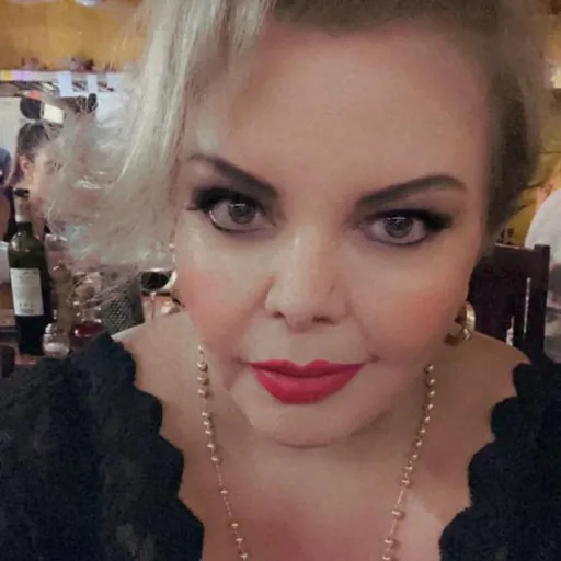 Portrait of Yolanda Valladares
