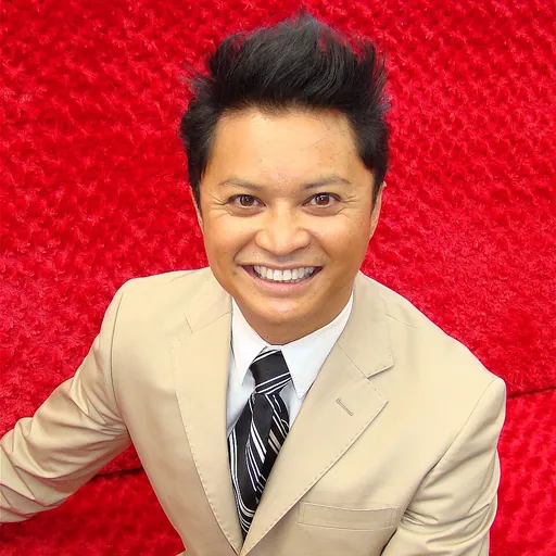 Portrait of Alec Mapa