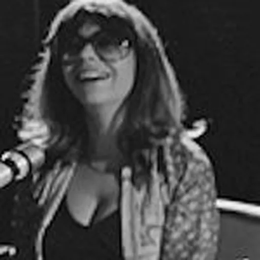 Portrait of Ellen Jens