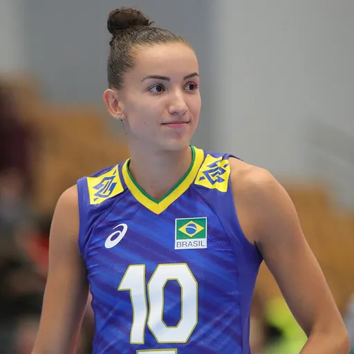 Portrait of Gabriela Guimarães