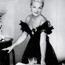 Portrait of Carrie Munn