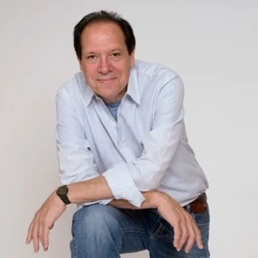 Portrait of Ken Ludwig