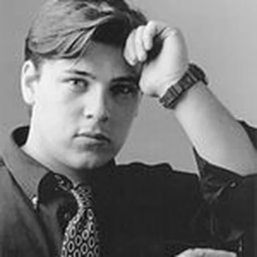 Portrait of Shane Salerno