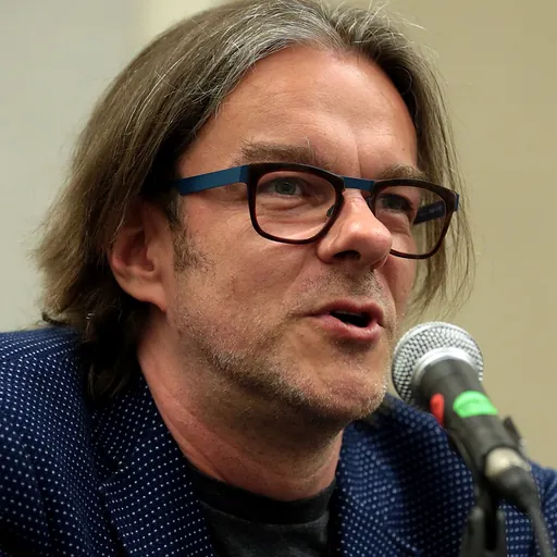 Portrait of Sylvain Neuvel