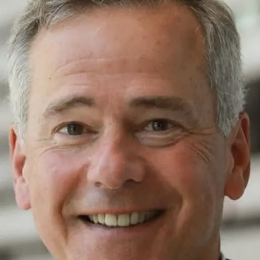 Portrait of Harold Paz