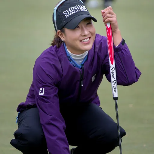 Portrait of Jennifer Song