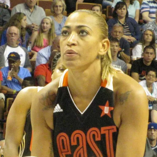 Portrait of Érika de Souza
