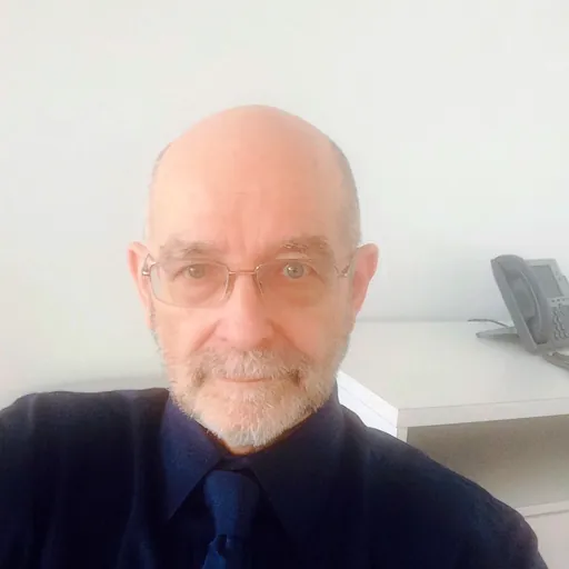 Portrait of Jeffrey Escoffier