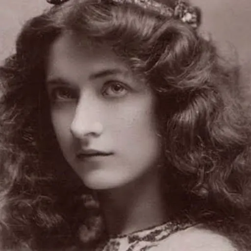 Portrait of Maude Fealy