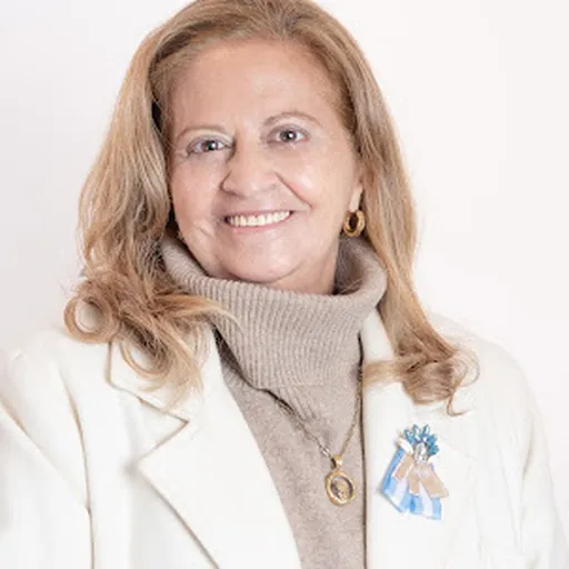 Portrait of Gladys Moisés