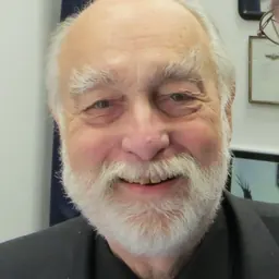 Portrait of Bob Lynn