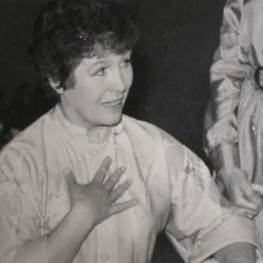 Portrait of Carol Lyons