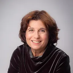 Portrait of Iris Shagrir
