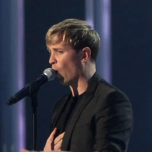 Portrait of Kian Egan