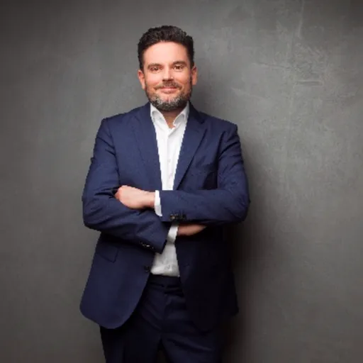 Portrait of Michael Bruse