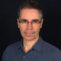 Portrait of Simon Morrison