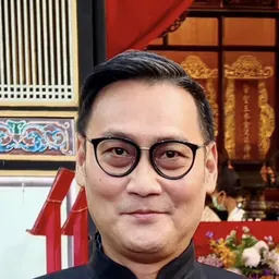 Portrait of Kung Tsui-chang