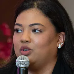 Portrait of Afra Atiq