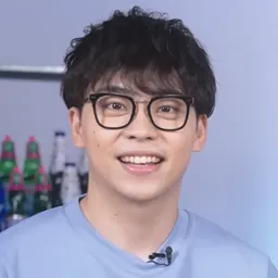 Portrait of Hello Hor