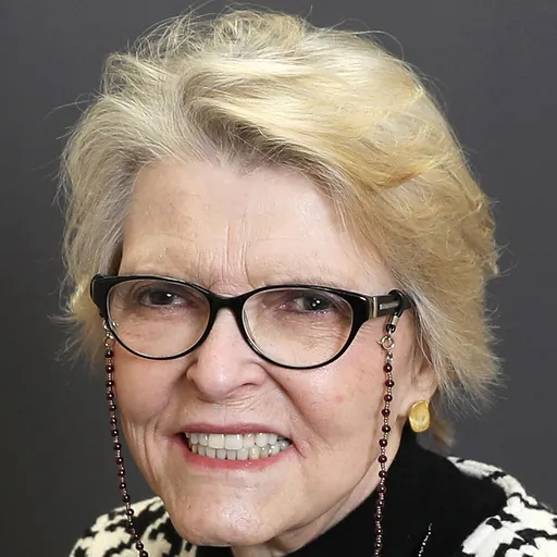 Portrait of Susan Holmes