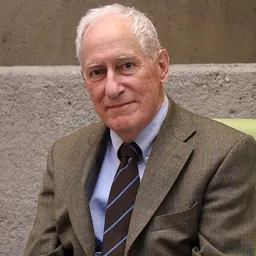 Portrait of Robert Darnton