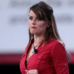Portrait of Gloria Álvarez