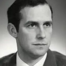 Portrait of Doug Lowe