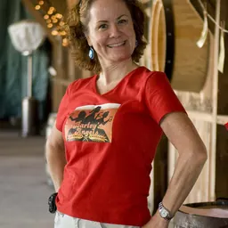 Portrait of Teri Fahrendorf