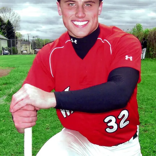Portrait of Dan Altavilla