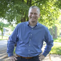 Portrait of Phil Skaggs