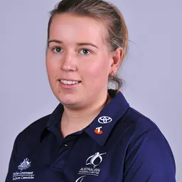 Portrait of Rachel Henderson